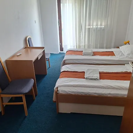 Guest house Retro By The Sea Starigrad Paklenica