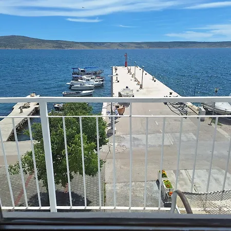 Guest house Retro By The Sea Starigrad Paklenica