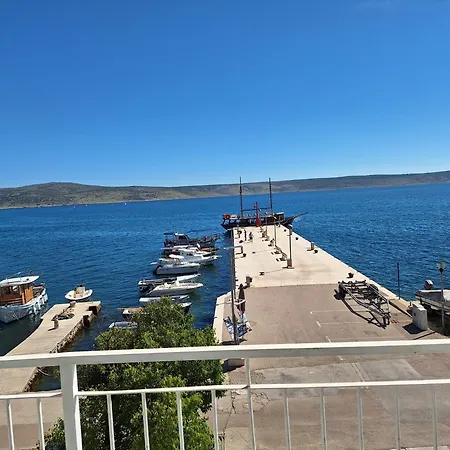 Retro By The Sea 3*