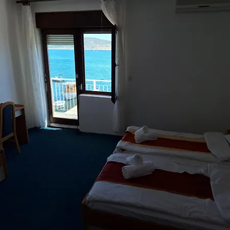 Guest house Retro By The Sea
