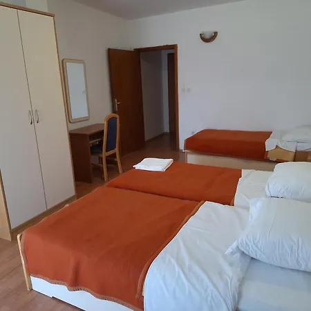 Guest house Retro By The Sea *