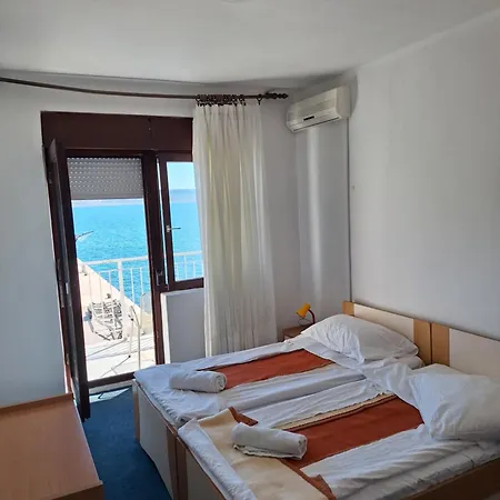 Retro By The Sea Starigrad Paklenica